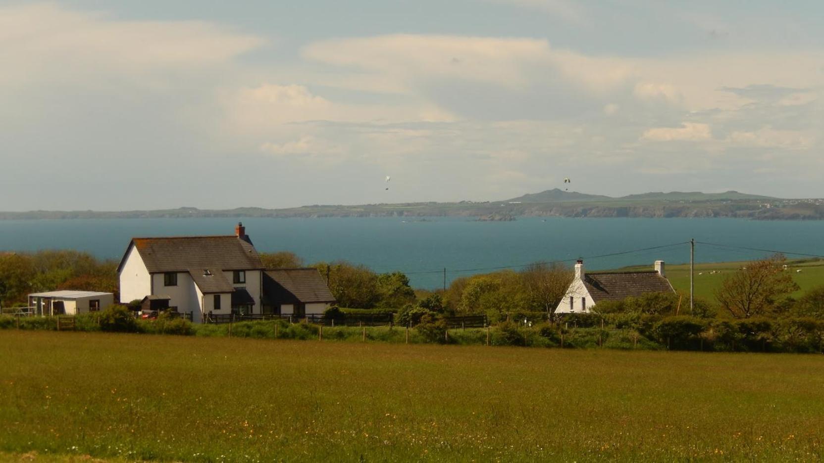 Cowslip Corner Room With Sea View Broad Haven Exterior photo